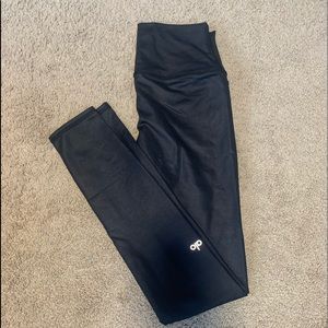 Black leggings, shiny/metallic shine